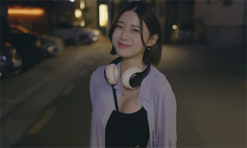 阿西美女室友竟然手机版