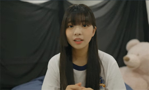 阿西美女室友竟然手机版